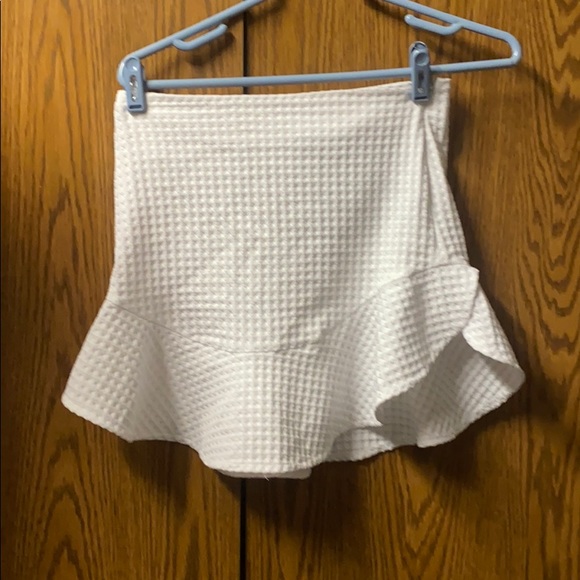 Skirt - Picture 1 of 4